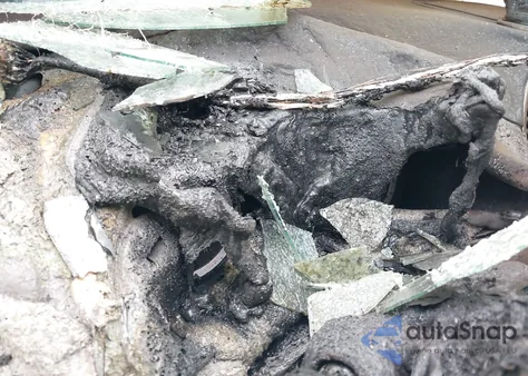 2017 Hyundai Santa Fe Sport 2.4L z USA, uszkodzony, nr VIN 5XYZT3LB2HG434441